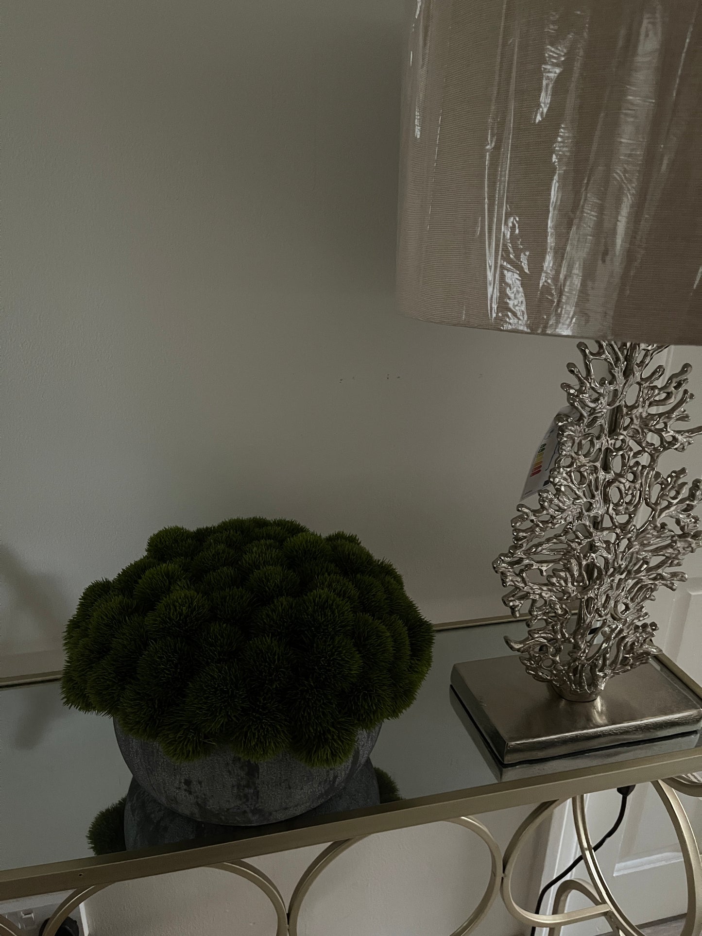 Seedheads in dark brown/grey Ceramic Bowl