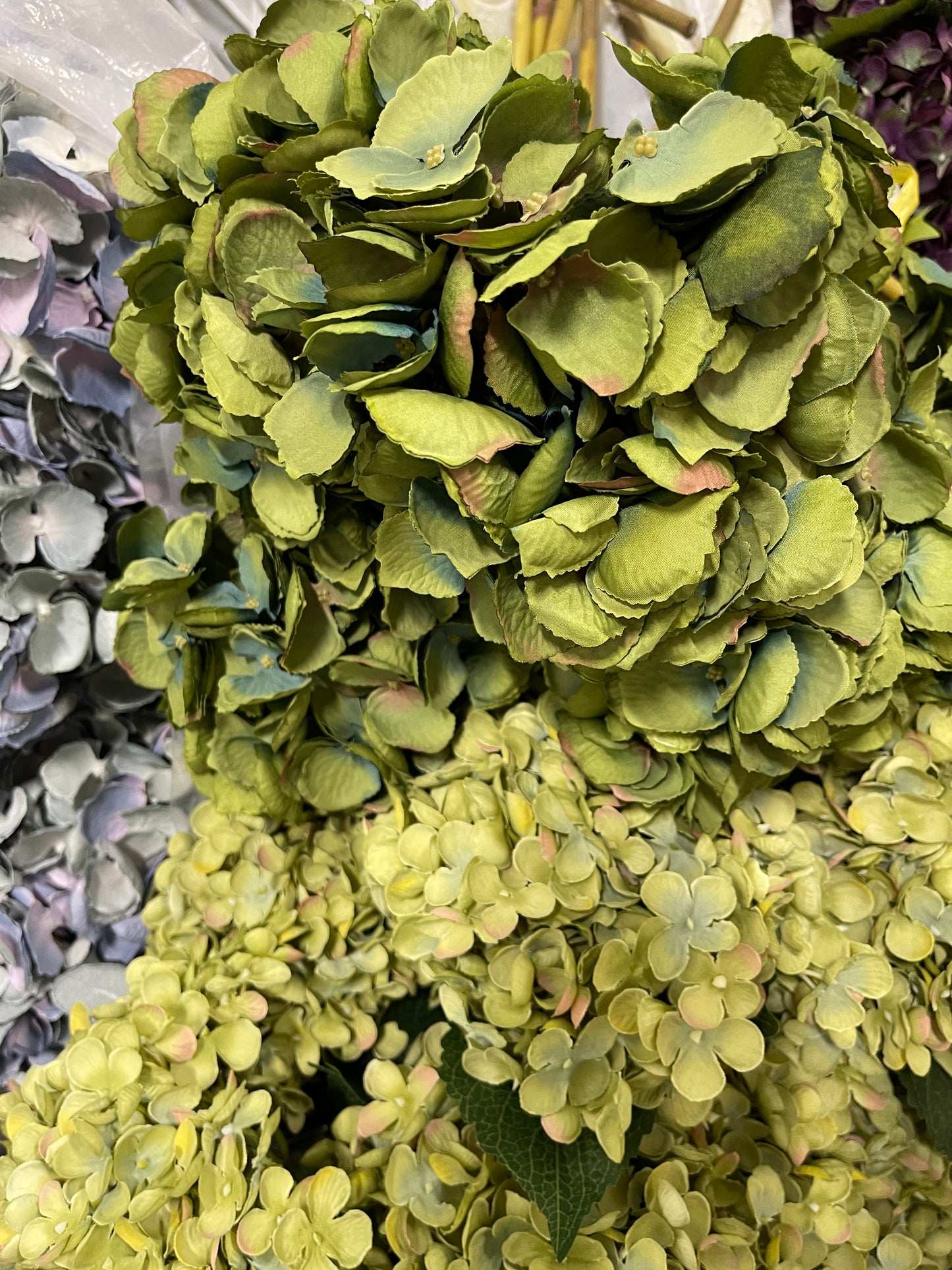 Dark green hydrangea 45cm